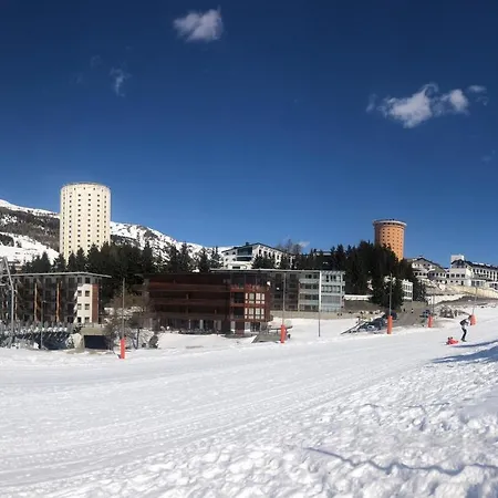 House On The Slopes Apartment