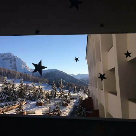 House On The Slopes شقة